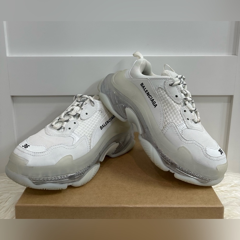 Balenciaga Triple S Women Shoes - Picture 2 of 6